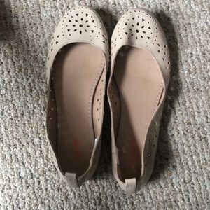 Old Navy Nude Cutout Flats